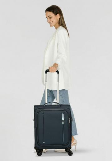 Чемодан на колесах