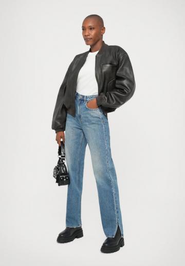 Короткая куртка