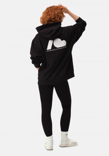 Пуловер с капюшоном