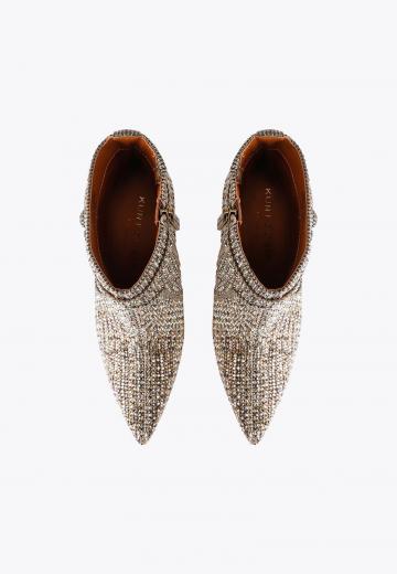 Высокие сапоги