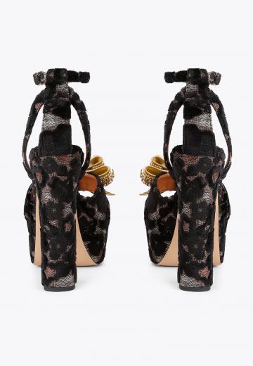 Босоножки на платформе