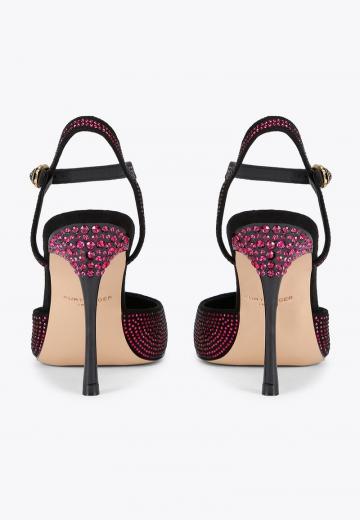 Туфли на высоком каблуке