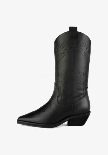 Ковбойские сапоги