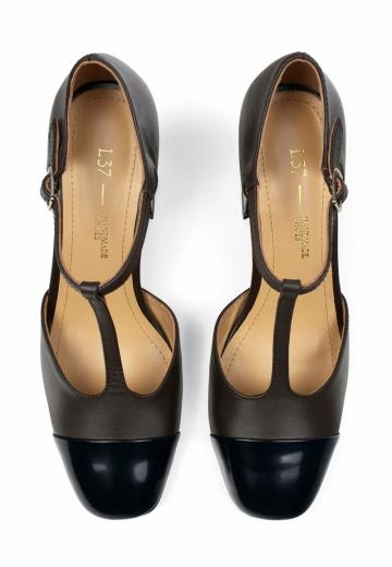 Туфли с высоким носом