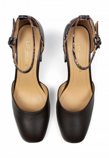 Туфли на высоком каблуке