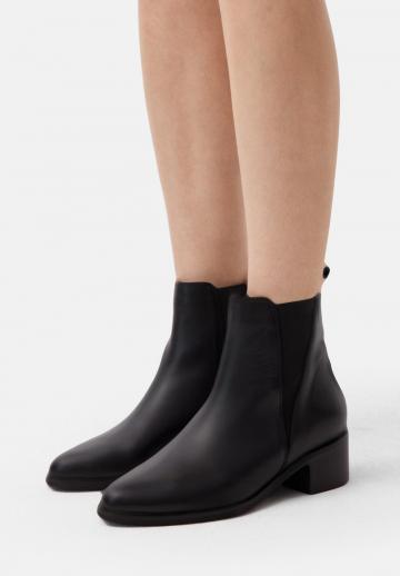 Ботинки челси