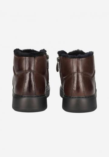 Зимние ботинки