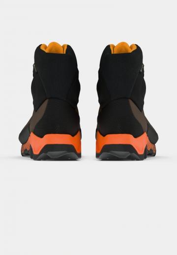 Походные ботинки