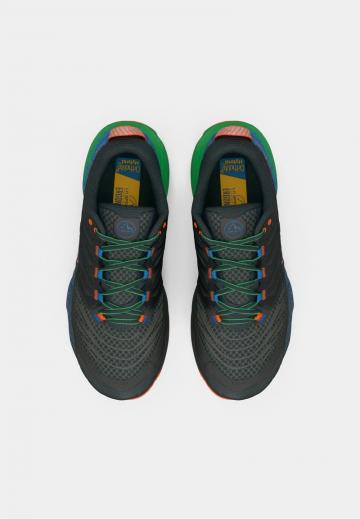 Беговые кроссовки