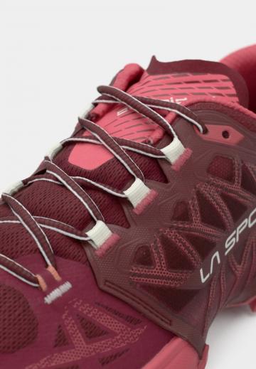 Беговые кроссовки