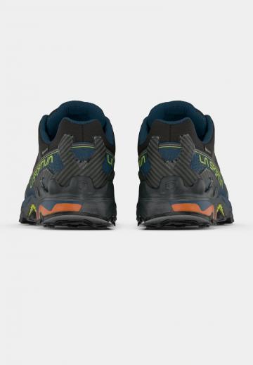 Походные кроссовки