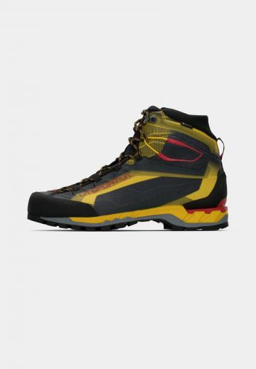 Походные ботинки