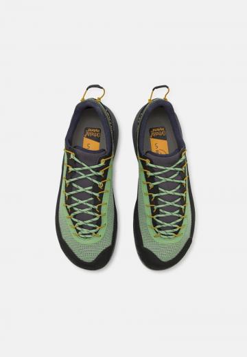 Походная обувь