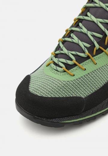 Походная обувь