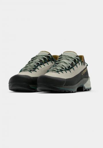 Походная обувь