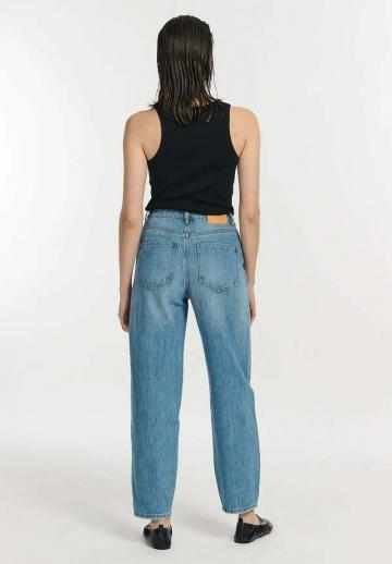 Свободные джинсы