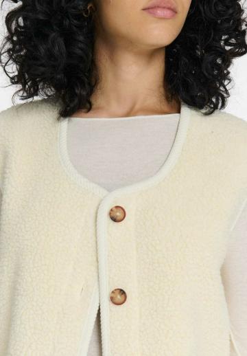 Джинсовая жилетка