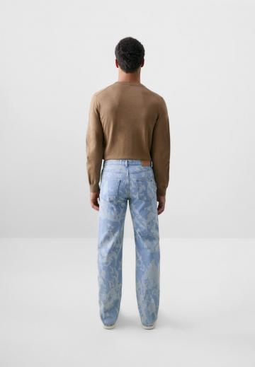 Прямые джинсы