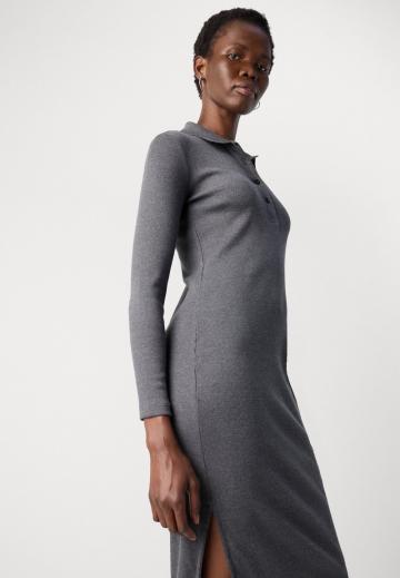 Платье футляр