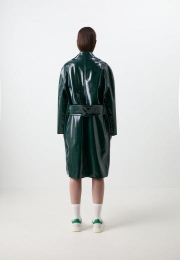 Пальто из искусственной кожи