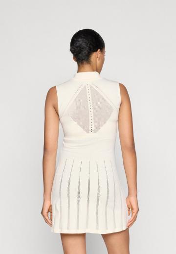 Спортивное платье