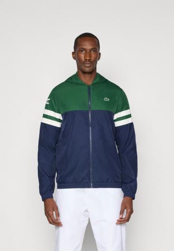 Спортивная куртка