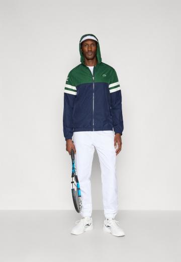 Спортивная куртка