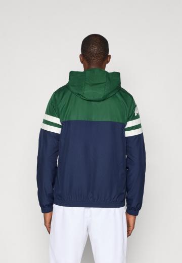 Спортивная куртка