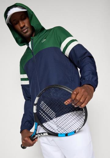 Спортивная куртка