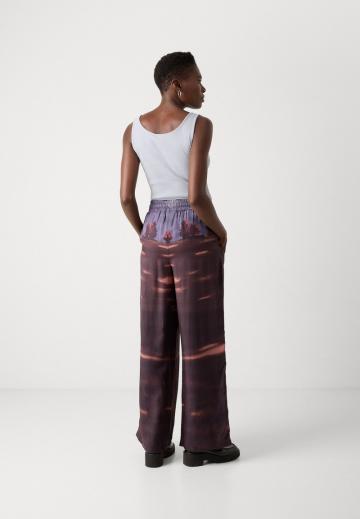 Широкие брюки