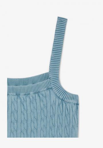 Вязаное платье