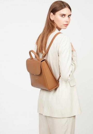 Кожаный рюкзак