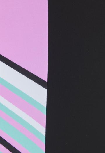 Слитный купальник