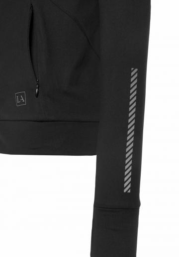 Спортивная куртка