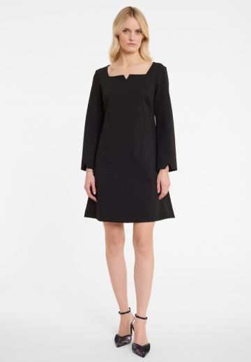 Короткое платье