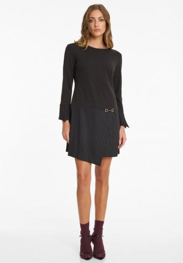 Короткое платье