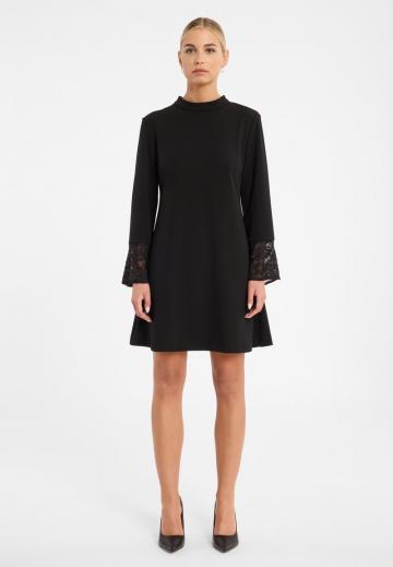 Короткое платье