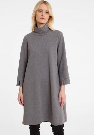 Вязаное платье