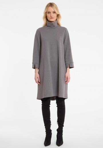 Вязаное платье