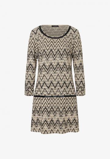 Вязаное платье