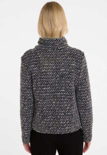 Вязаная кофта