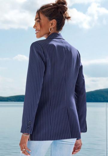 Короткое пальто