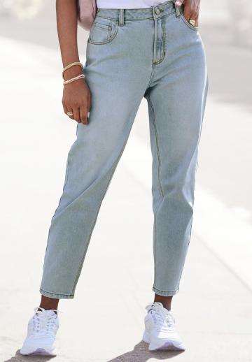 Узкие джинсы