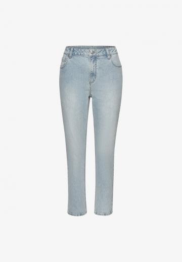 Узкие джинсы