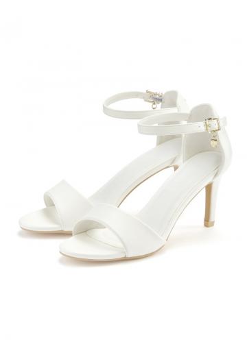 Туфли с ремешком