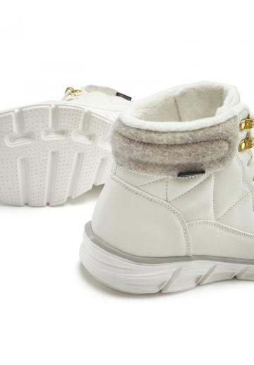 Сапожки на танкетке