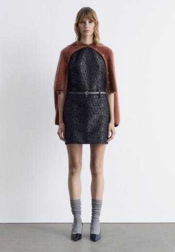 Короткое платье