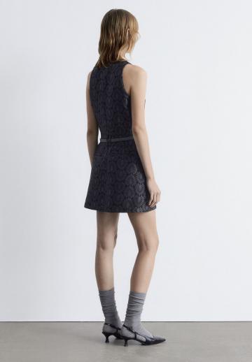 Короткое платье