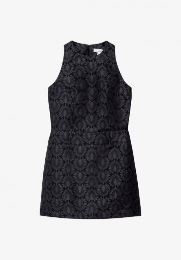 Короткое платье