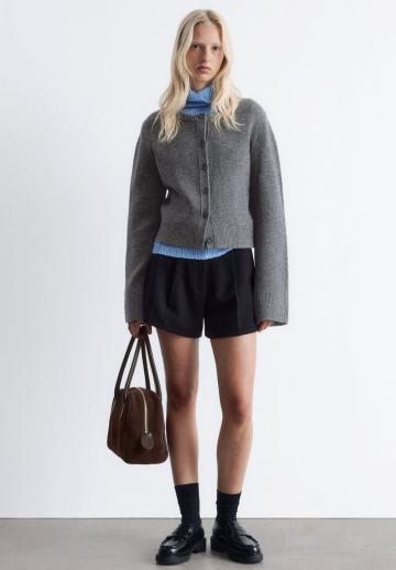 Вязаная кофта